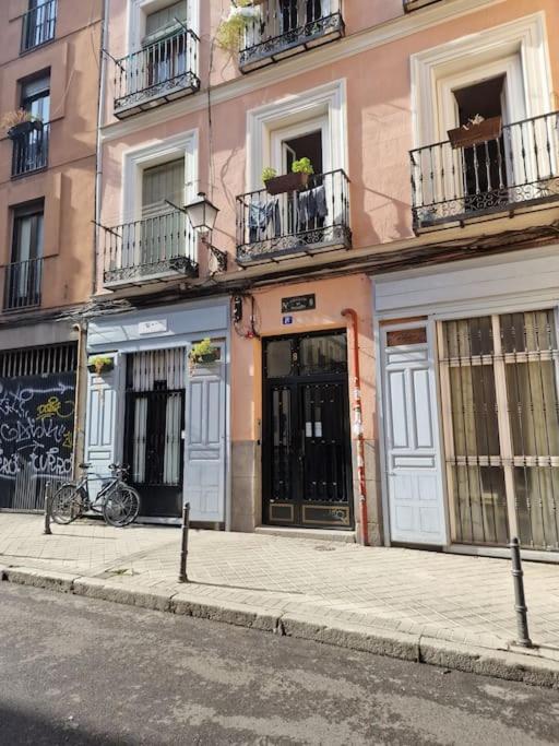 Mediodia Chica Apartamento Tipo Loft En La Latina Apartment Мадрид Екстериор снимка