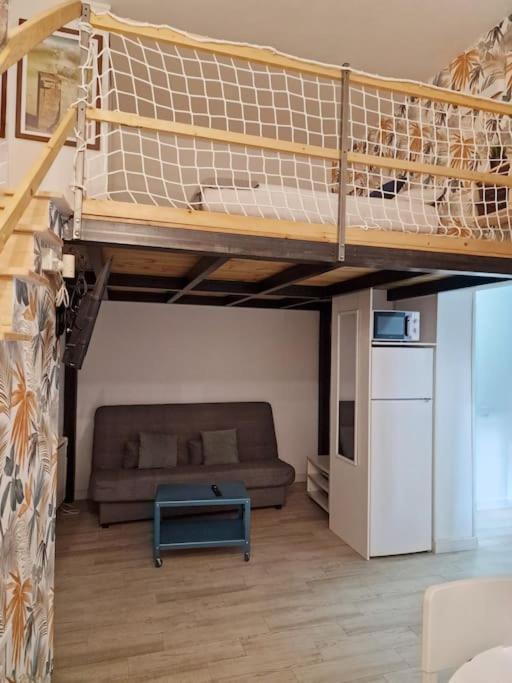 Mediodia Chica Apartamento Tipo Loft En La Latina Apartment Мадрид Екстериор снимка