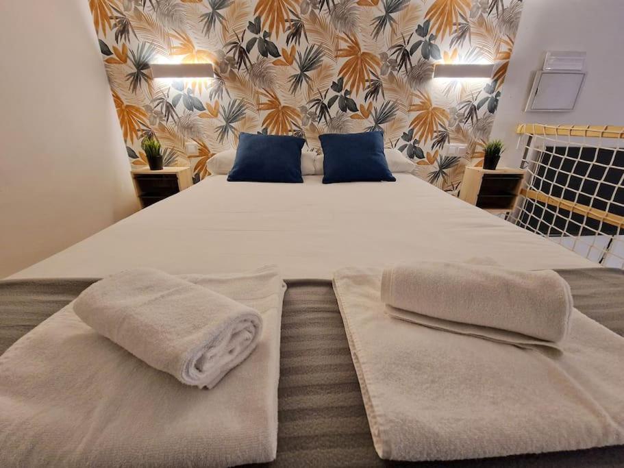 Mediodia Chica Apartamento Tipo Loft En La Latina Apartment Мадрид Екстериор снимка